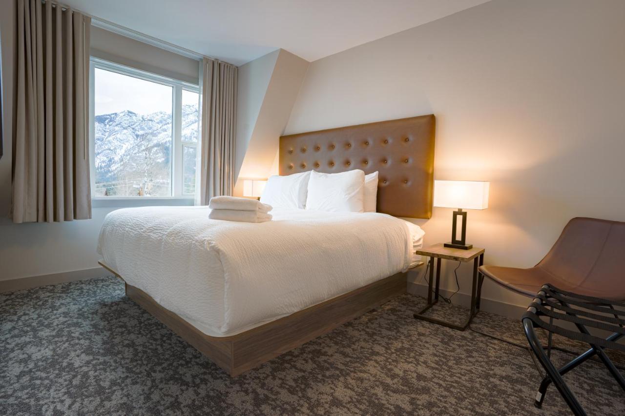 Basecamp Suites Banff Buitenkant foto