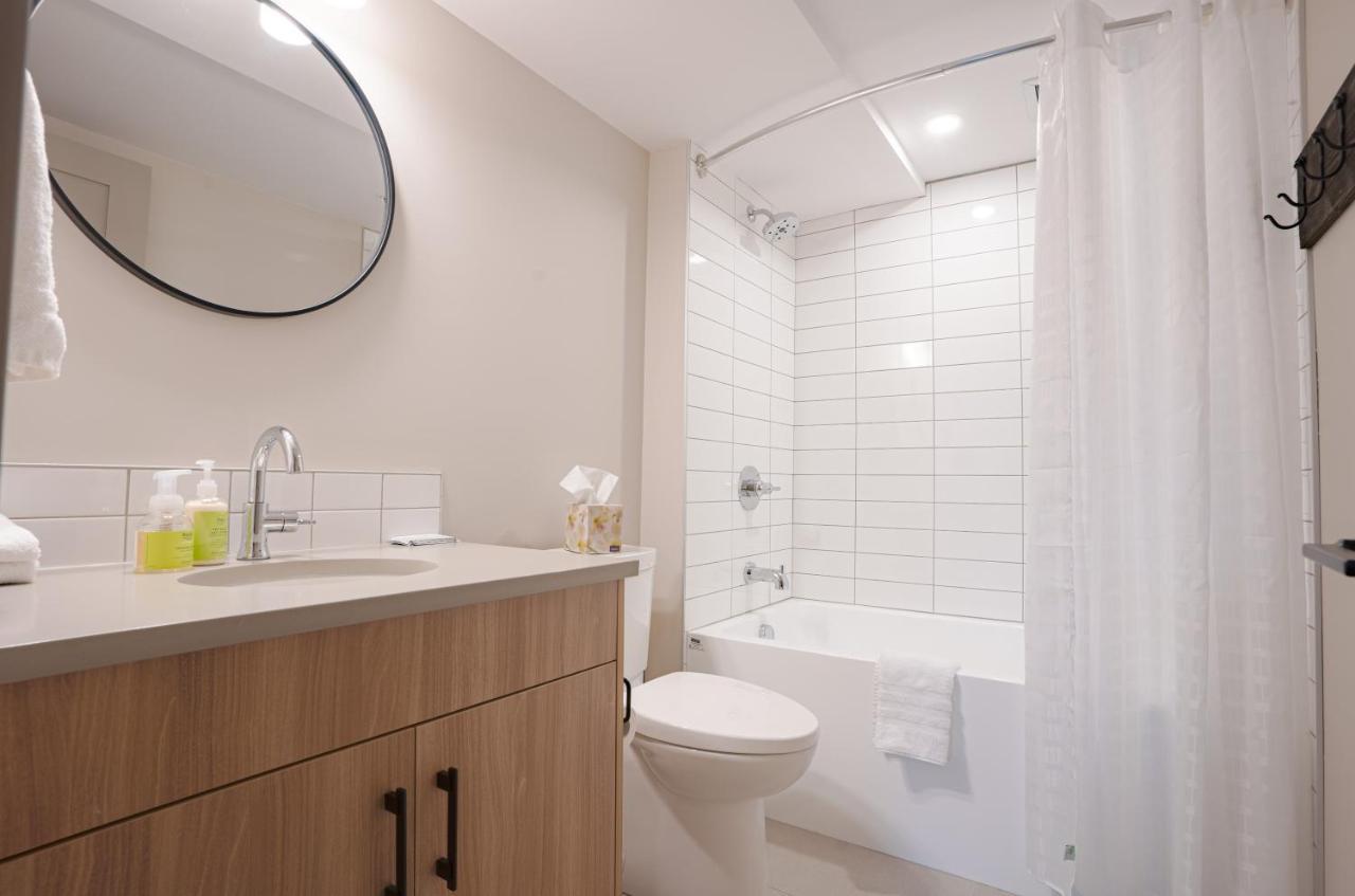 Basecamp Suites Banff Buitenkant foto