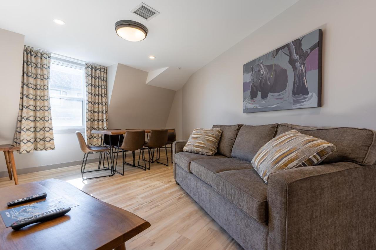 Basecamp Suites Banff Buitenkant foto